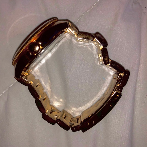 AUTHENTIC FOSSIL GOLD WATCH - Picture 2 of 3